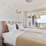 Perfect Stay Holiday, Seadream